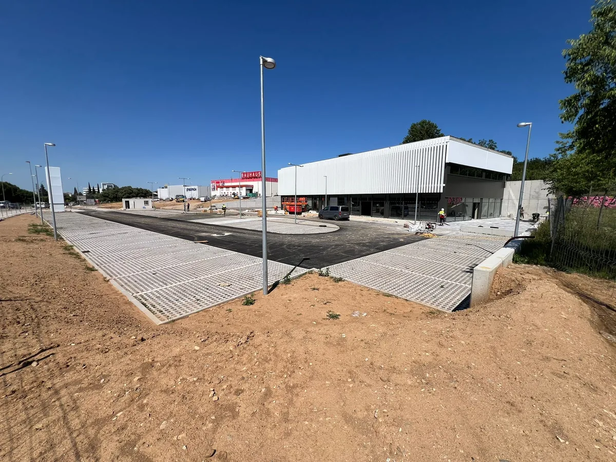 Desarrollo de activo comercial en Girona